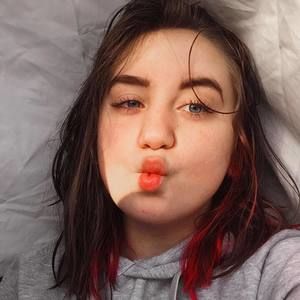 Meet your Posher, Delana